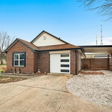 Ozk Trail House Villa Bentonville Exterior photo